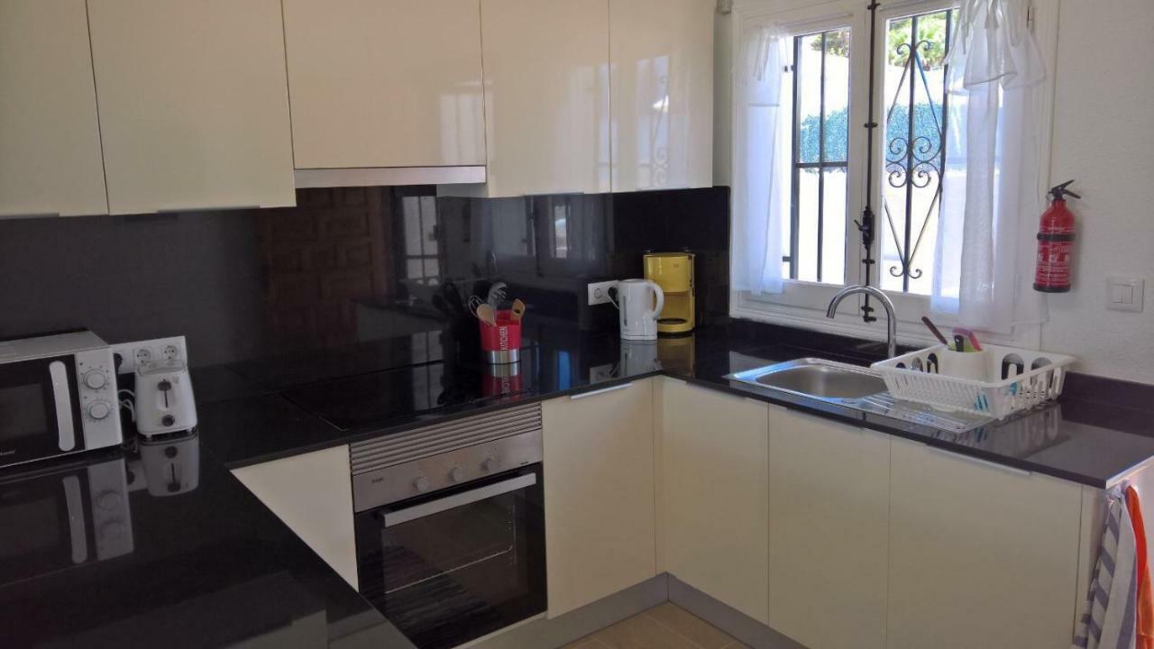 Vista Bahia II Apartment 阿尔比尔 外观 照片