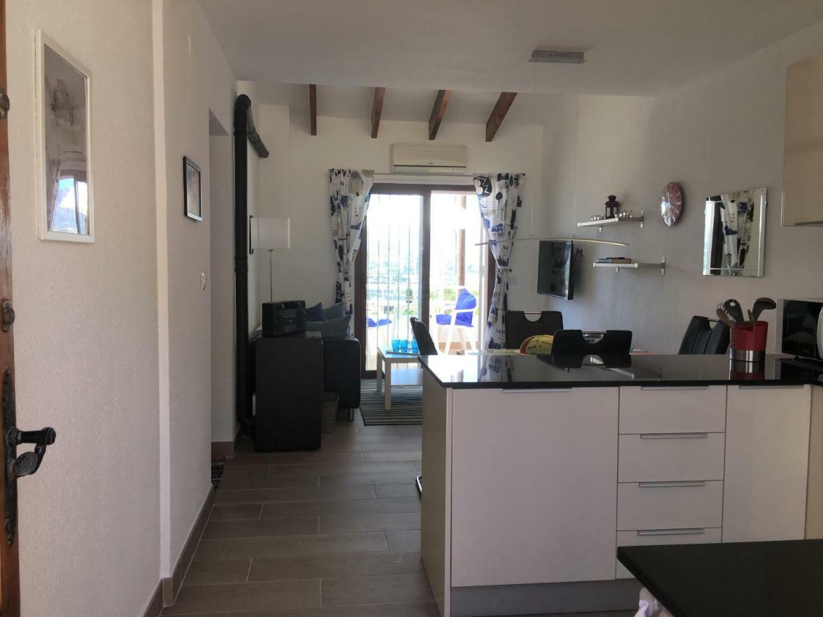 Vista Bahia II Apartment 阿尔比尔 外观 照片